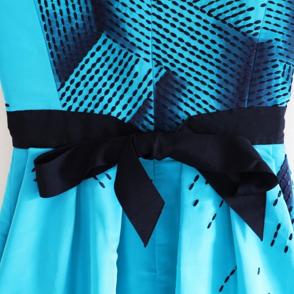 *$6,000 OSCAR DE LA RENTA EXCL EMB SILK BUBBLE HEM PICASSO RUNWAY DRESS US 6, 8 - Picture 6 of 10